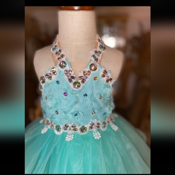 Pageant dress - Picture 5 of 7